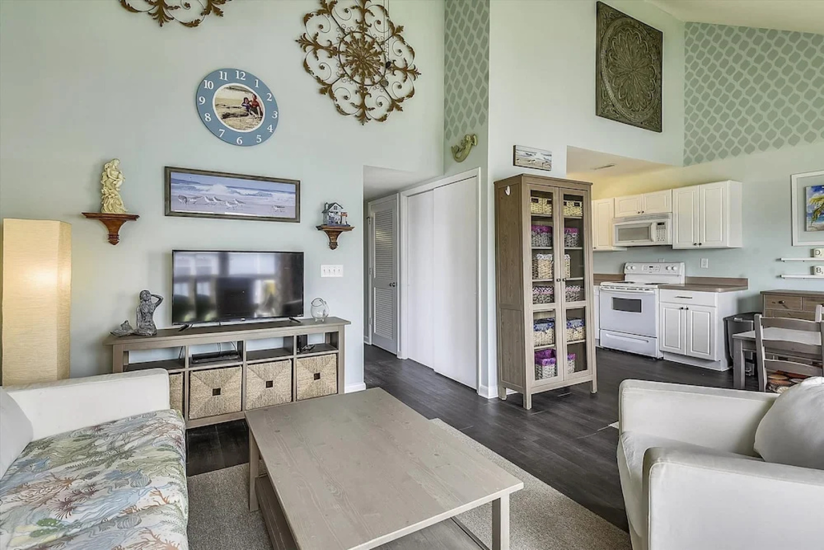 107r Dagsworthy St Unit C by Long & Foster