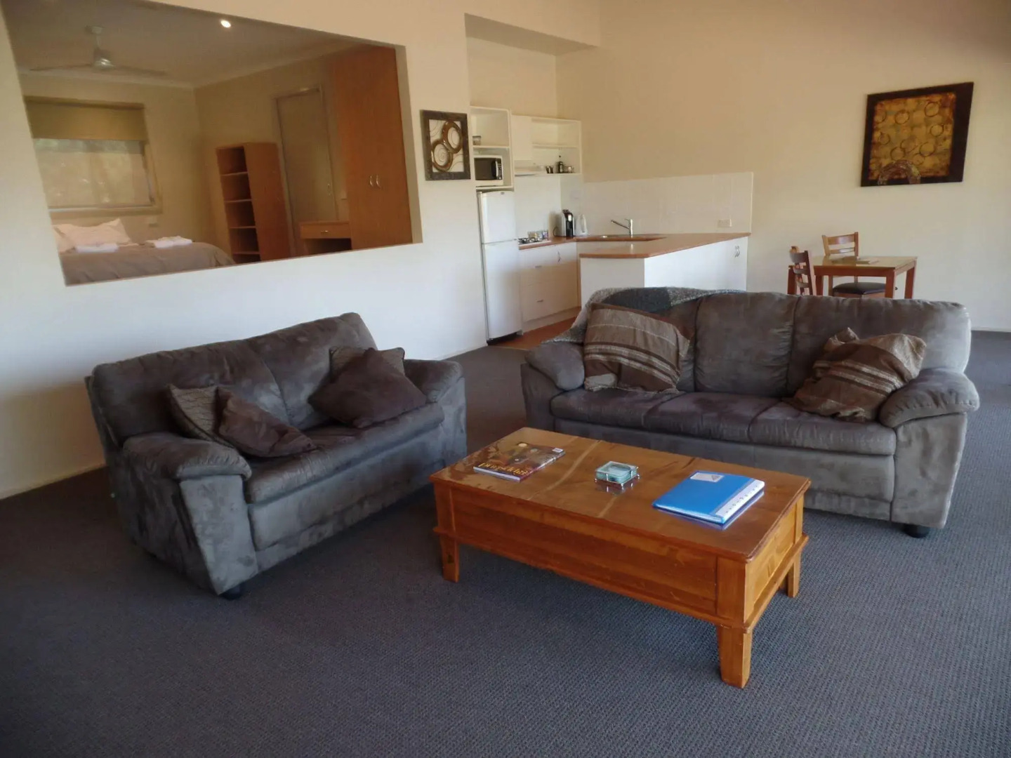 Waterfront Retreat At Wattle Point