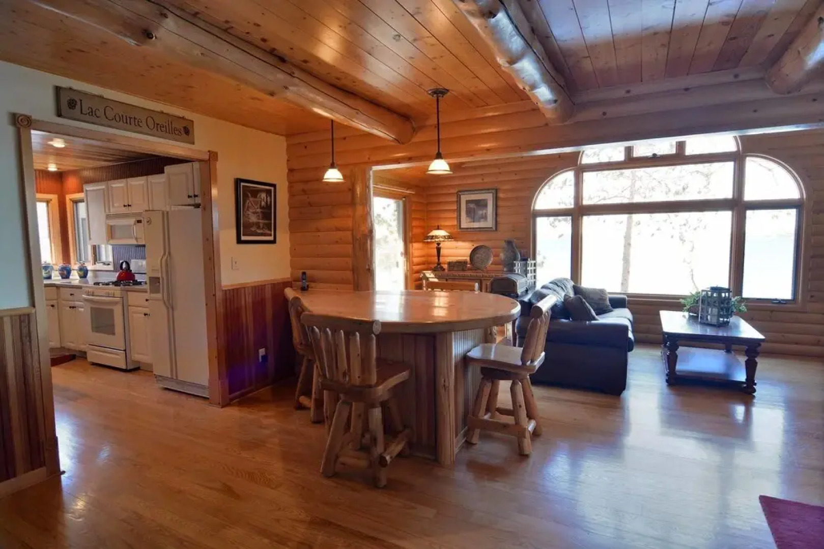 Sunset Shores Retreat 3 Bedrooms 2 Bathrooms Condo