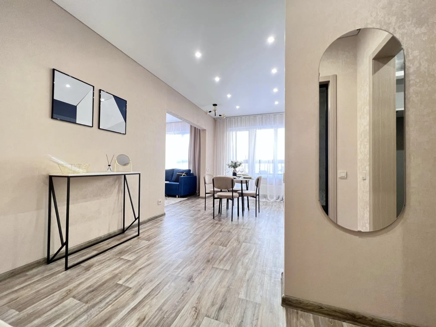 Сутки как дома на улице Николая Островского 195/1