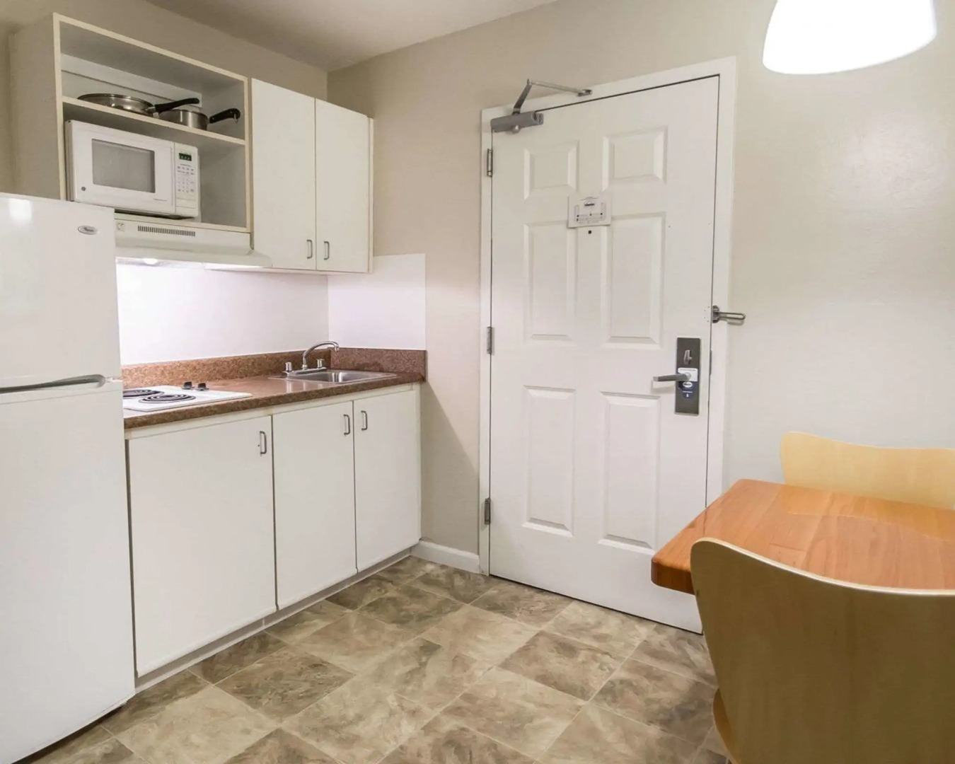 Suburban Studios Melbourne Airport