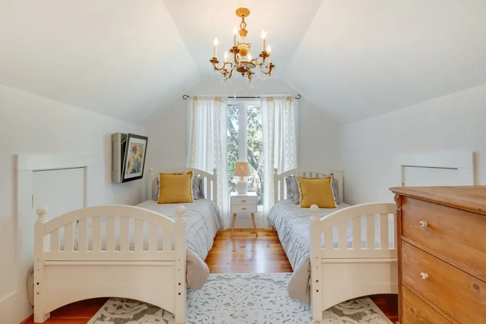 Lakefront Landrum Home w/ Deck, Fire Pit & Kayaks!