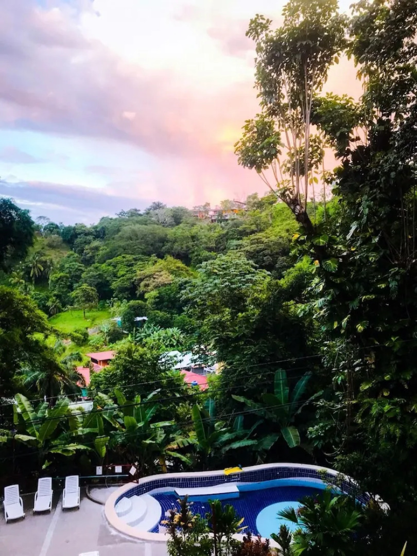 Eco-condo Serviced Apartments in Quepos w Pool Wildlife Visits