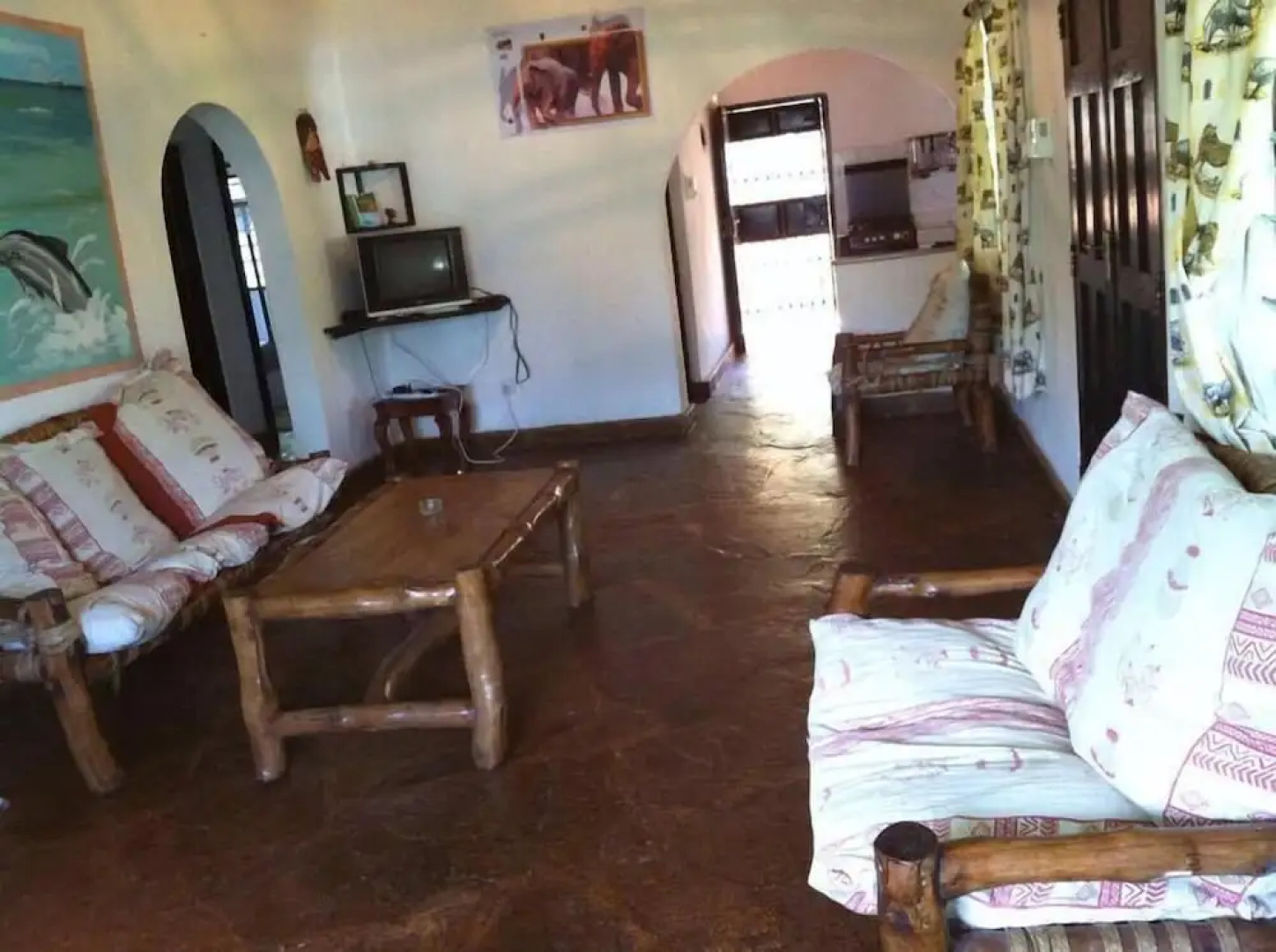 Villa Dora and Holly