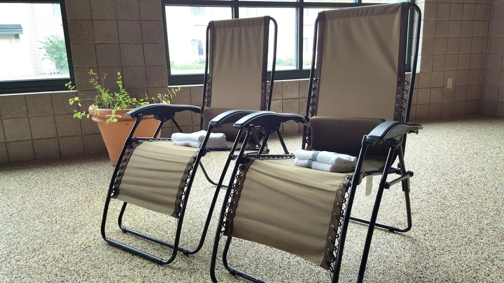 Coon Rapids North Metro Hotel to Norwood Inn & Suites