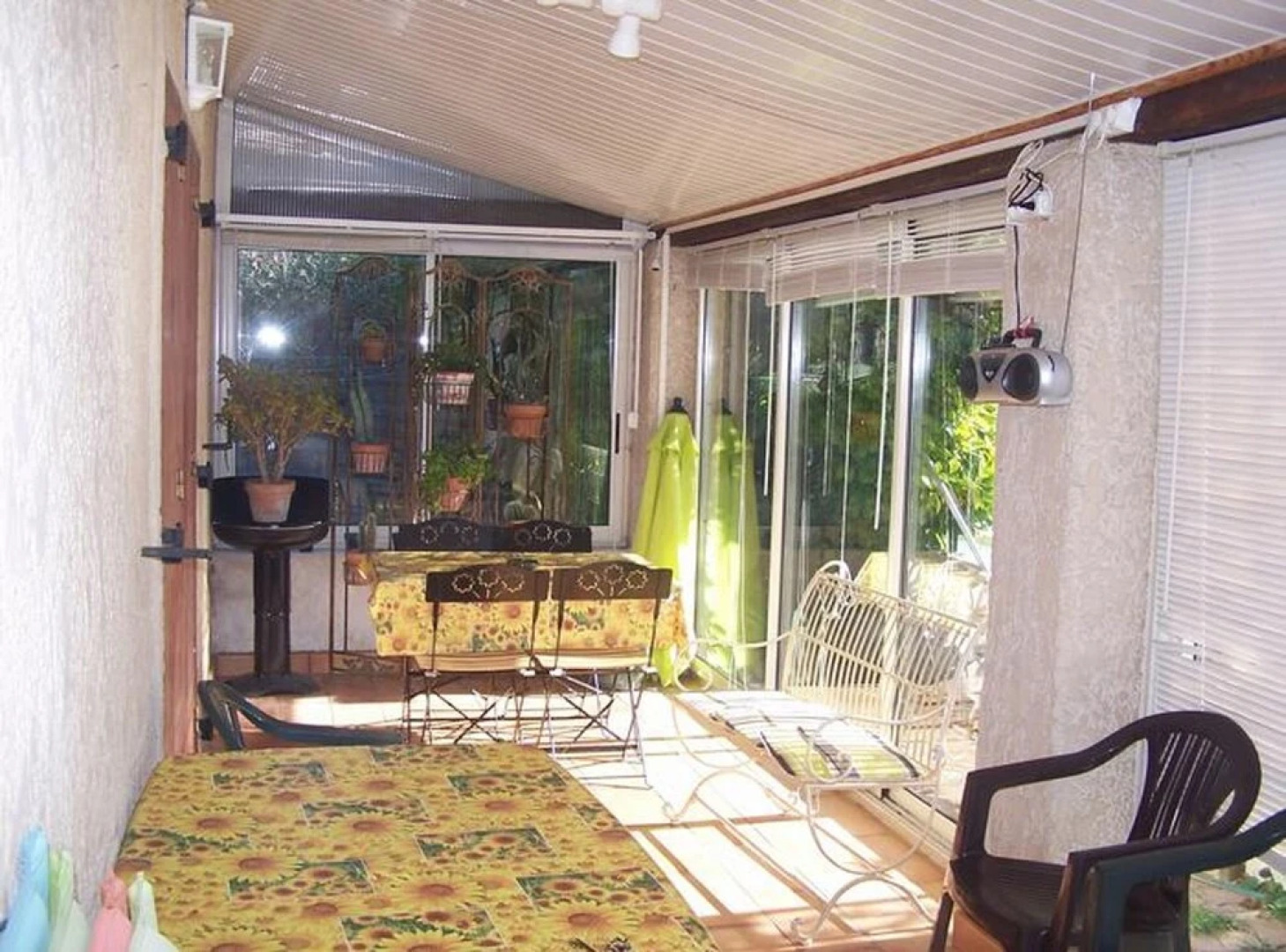 House With 2 Bedrooms in Apt, With Wonderful Mountain View, Private Po