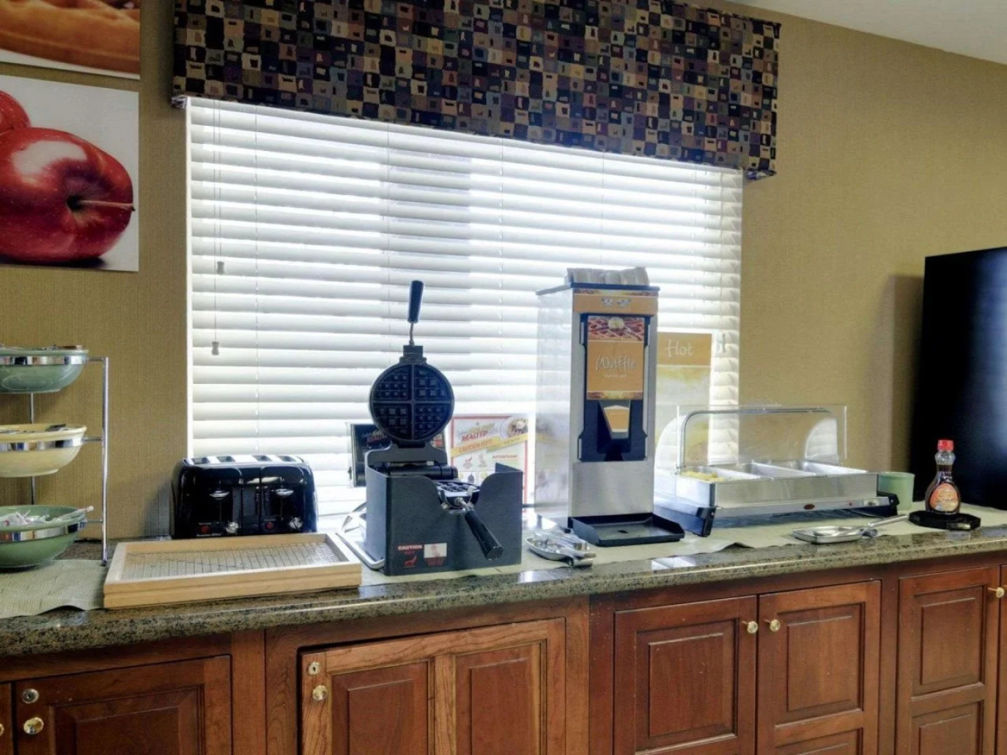 Quality Inn Russellville I-40