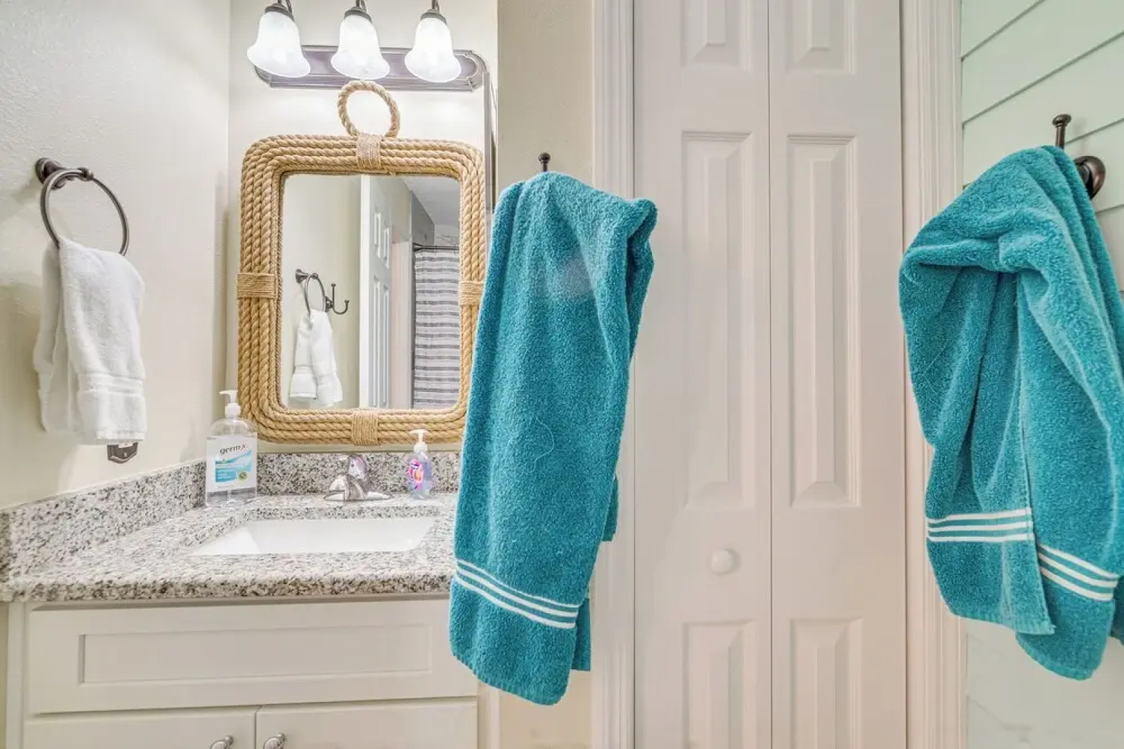 Crystal River Home: Water Views & Boat Dock!