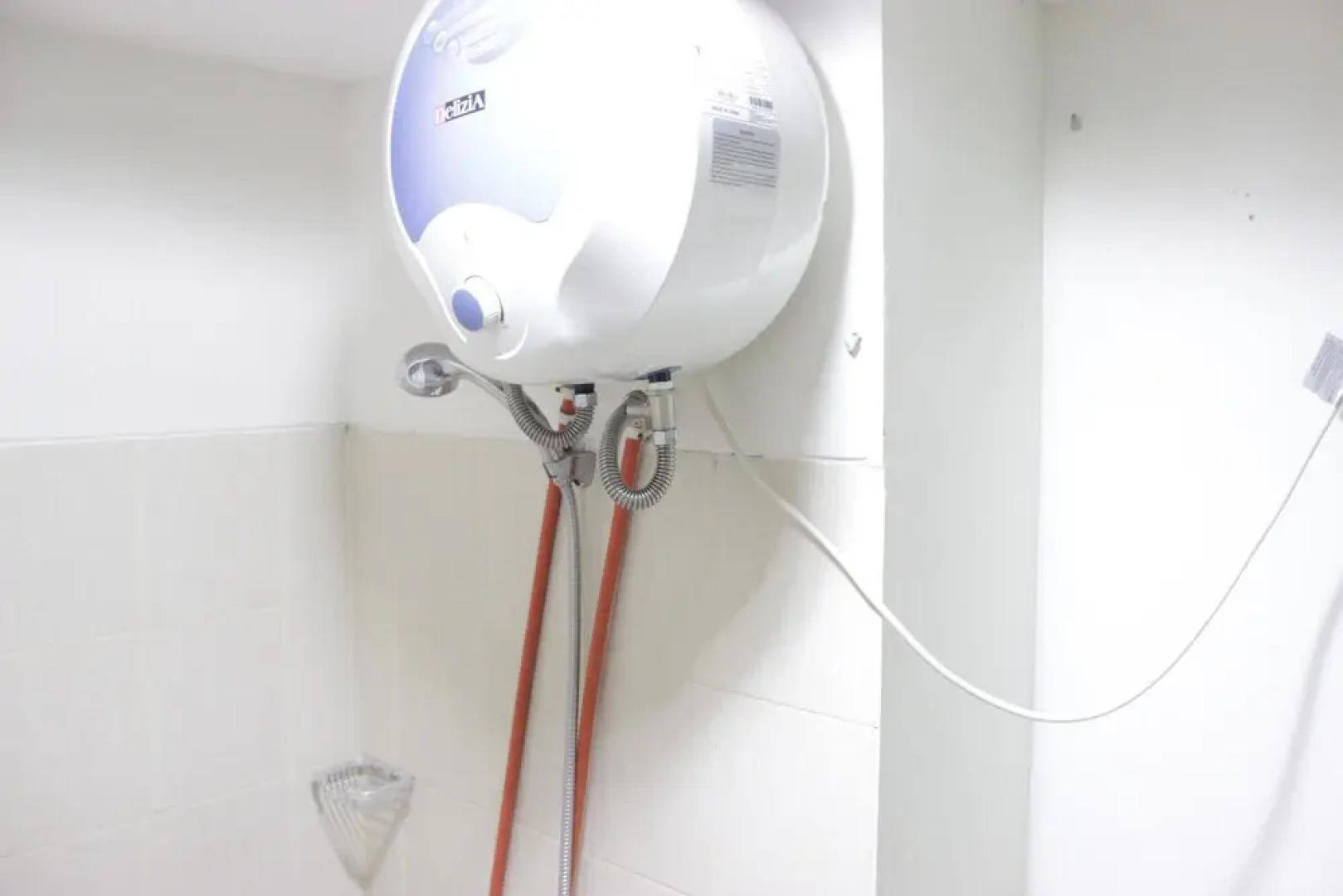 Spacious Studio Apartment At Easton Park Jatinangor Near Unpad