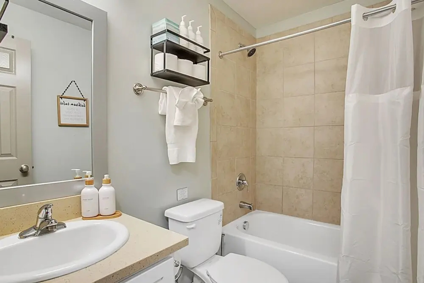 Modern Swank Luxury Apt Mins To Atl Braves Stadium 3 Bedroom Home