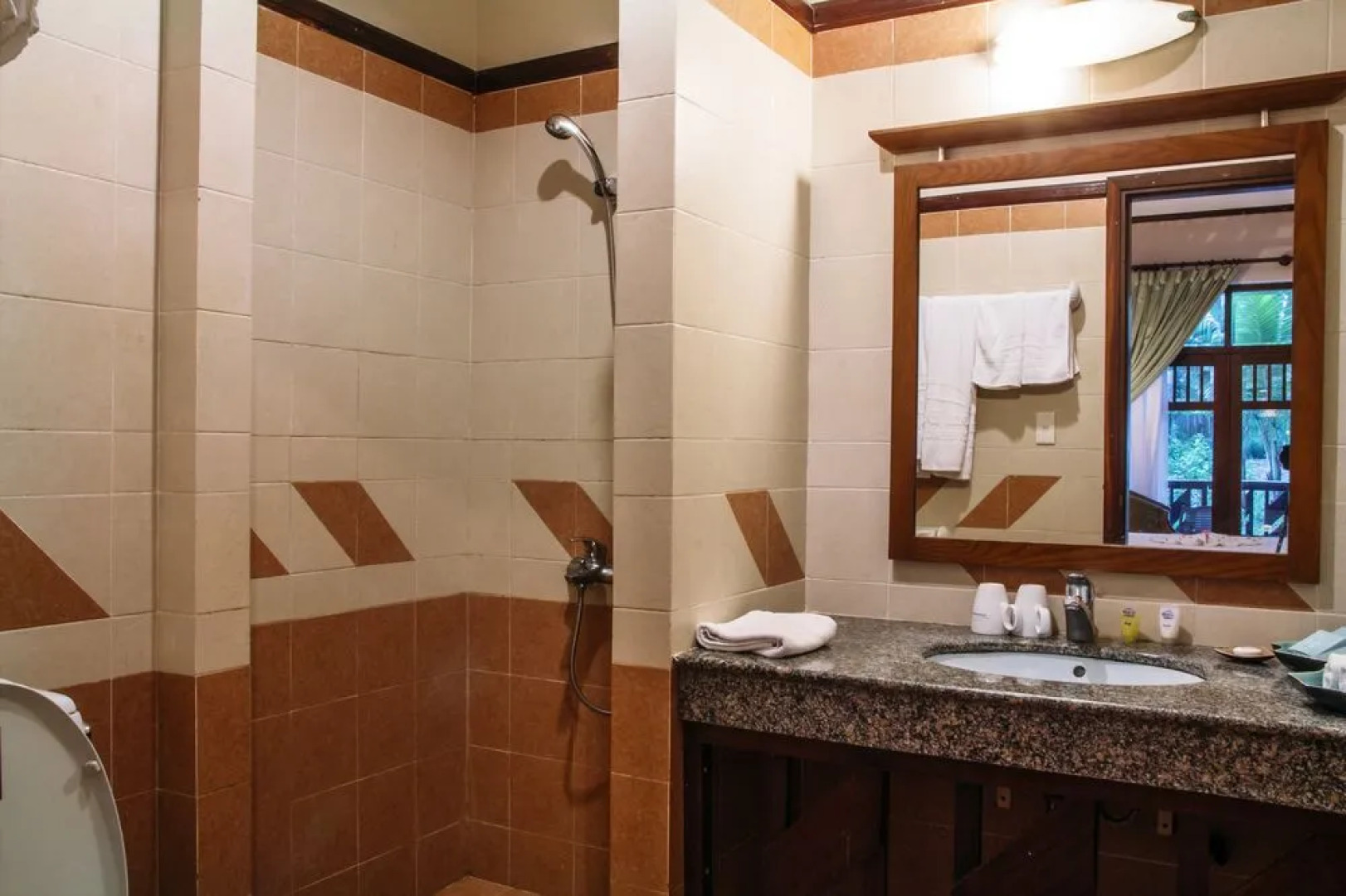 Lazi Beach - Mom Da Chim Resort