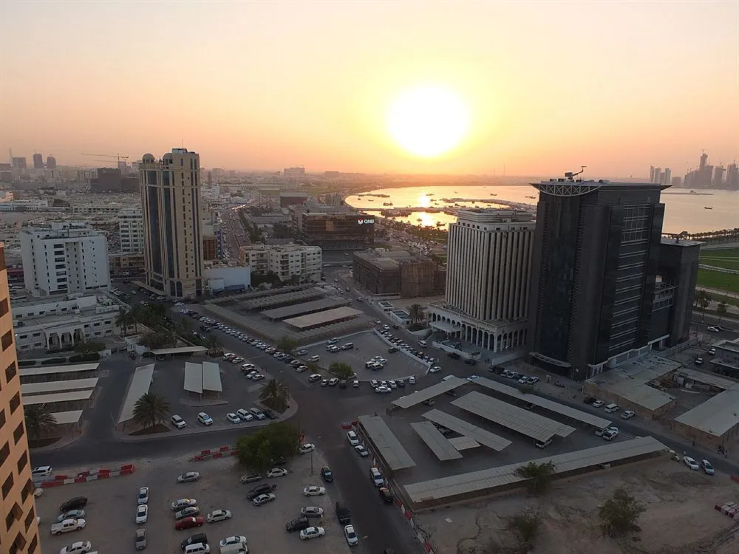 Gloria Hotel & Suites