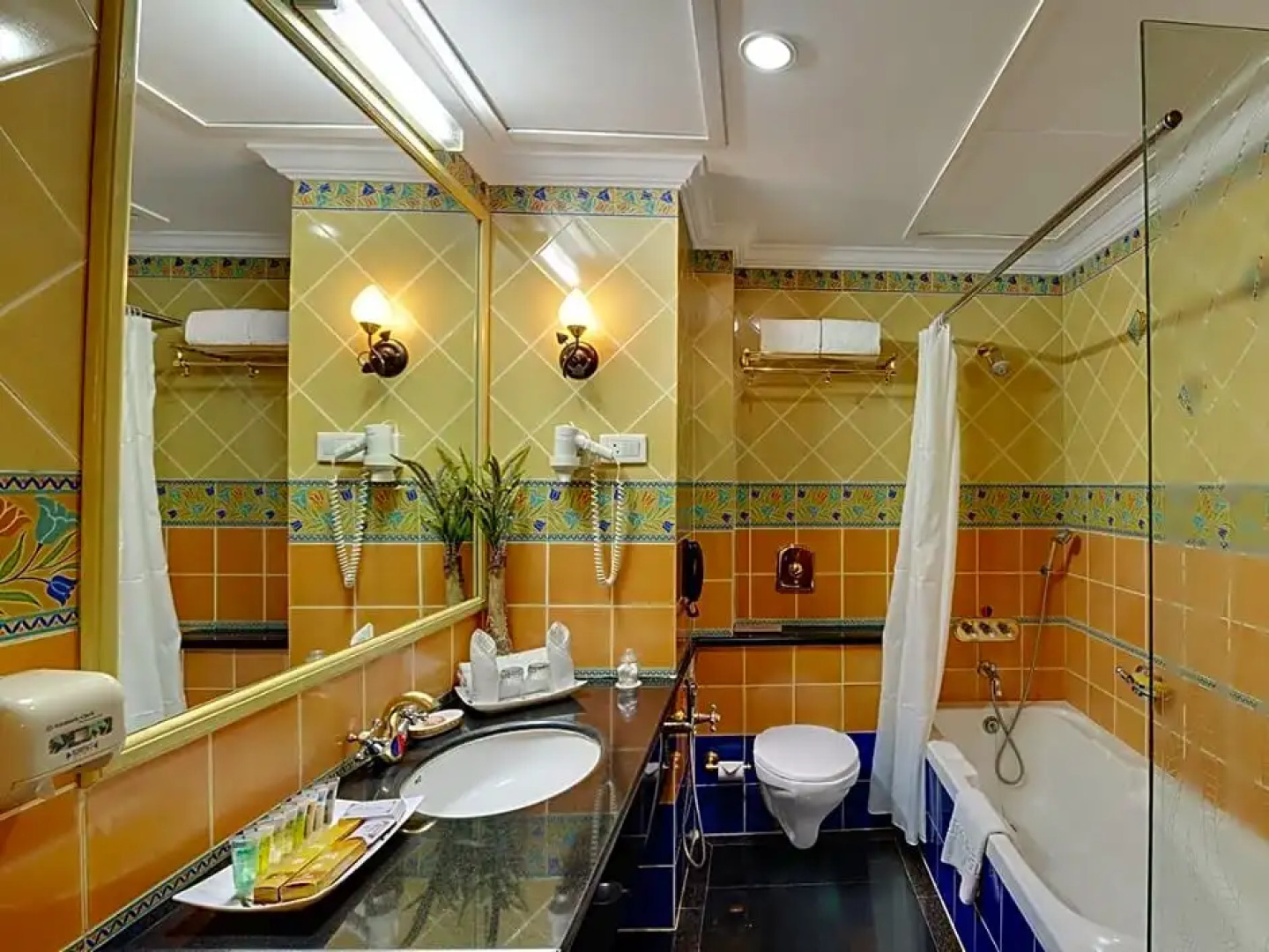 Hotel Babylon International