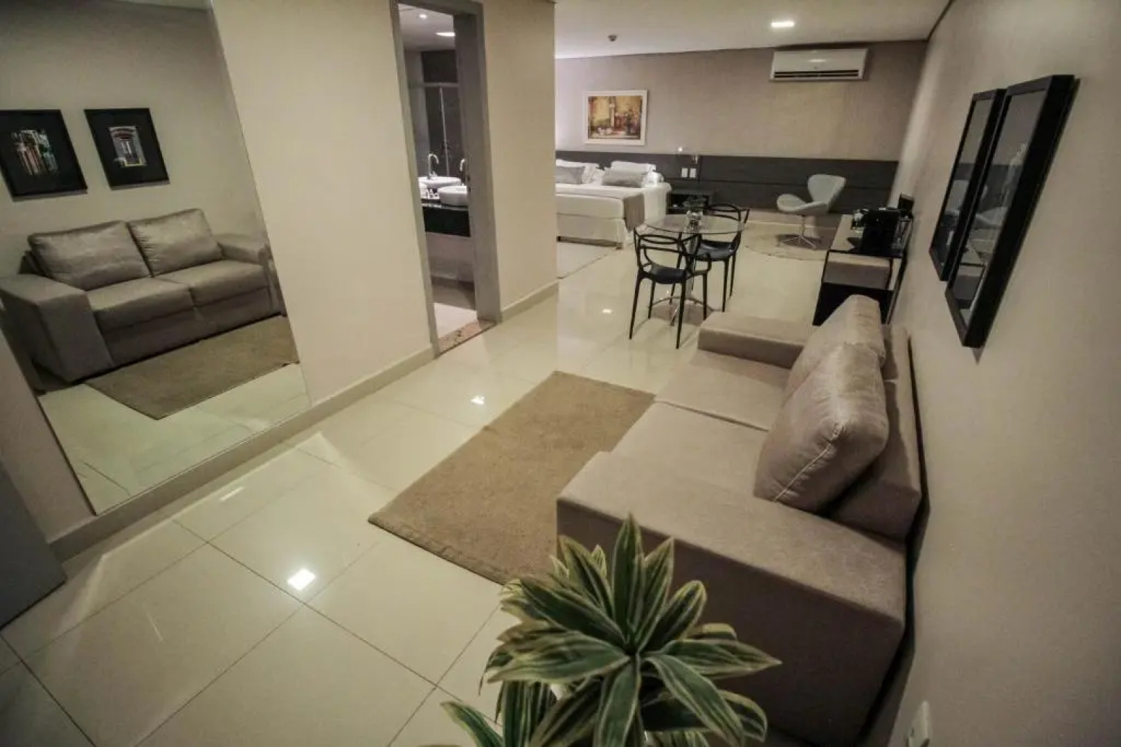 Oscar Hotel Executive