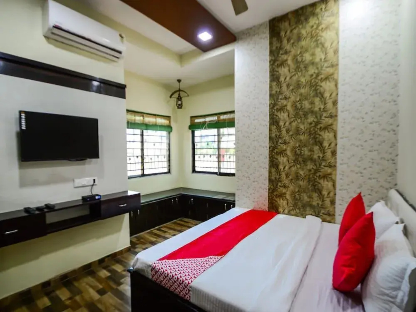 Oyo 35577 Nakoda Dham Green Valley Resort