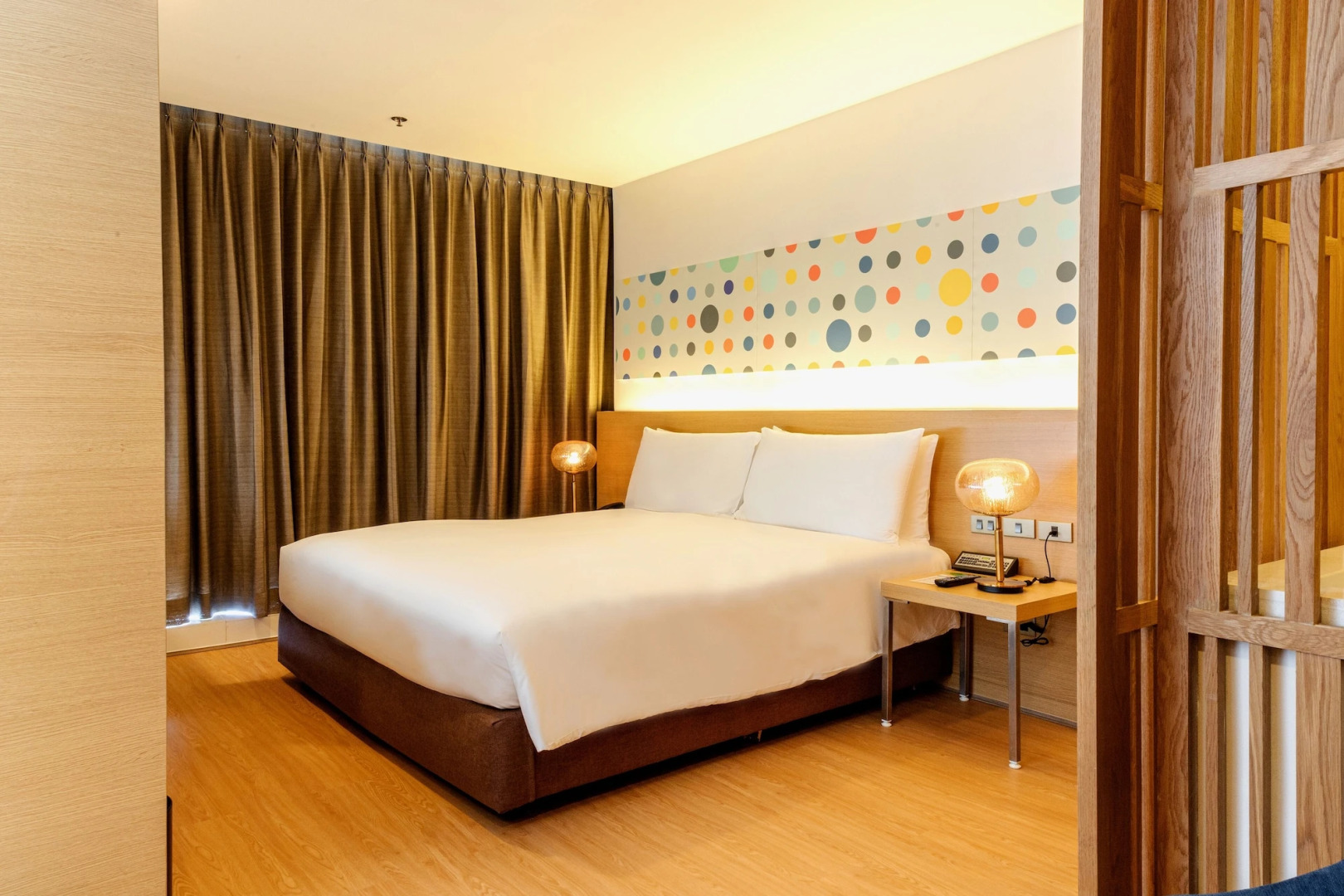 VELA Dhi GLOW Pratunam