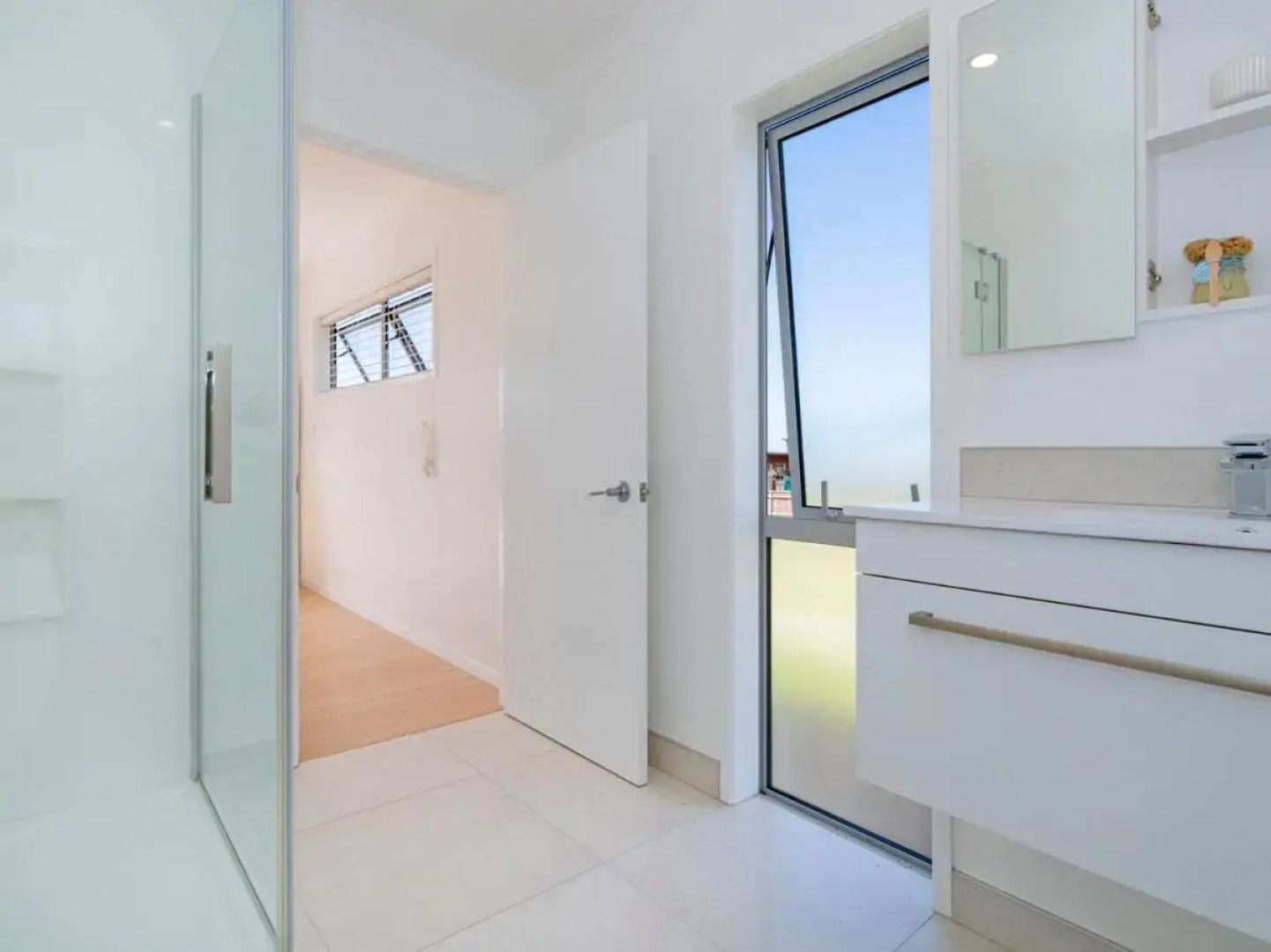 Coastal Pearl - Matarangi Holiday Home