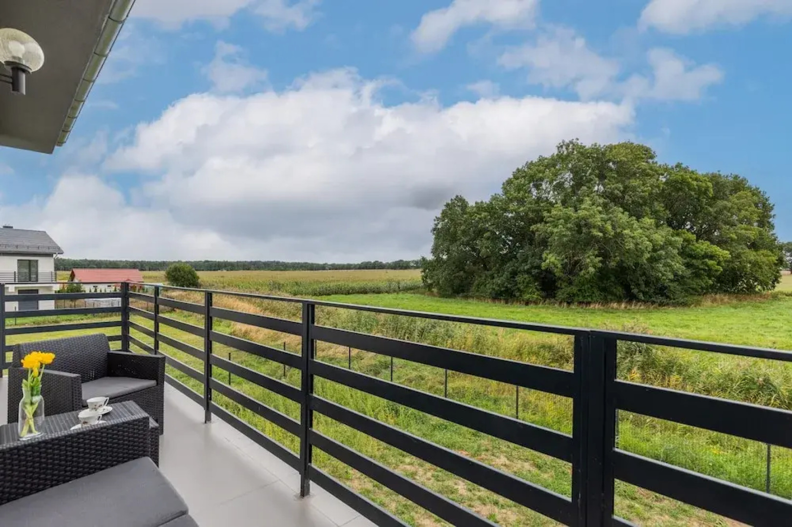 Wrzosowo Cosy Apartment by Renters