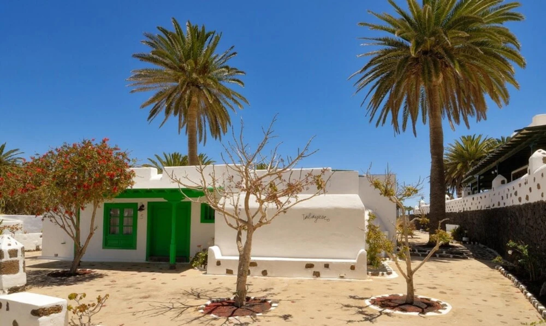Villa - 3 Bedrooms with Pool - 103088