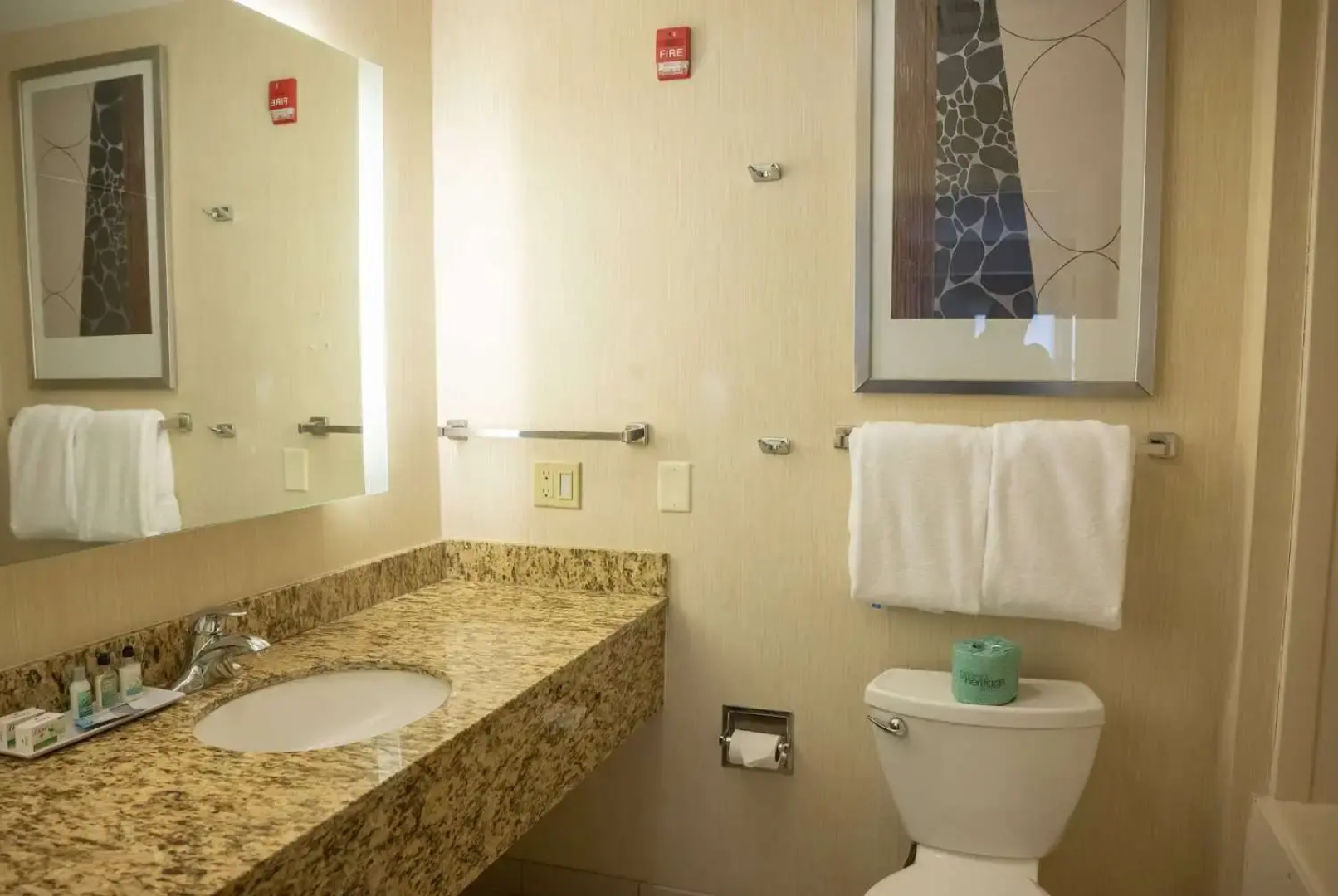 Hawthorn Suites BY Wyndham Erie