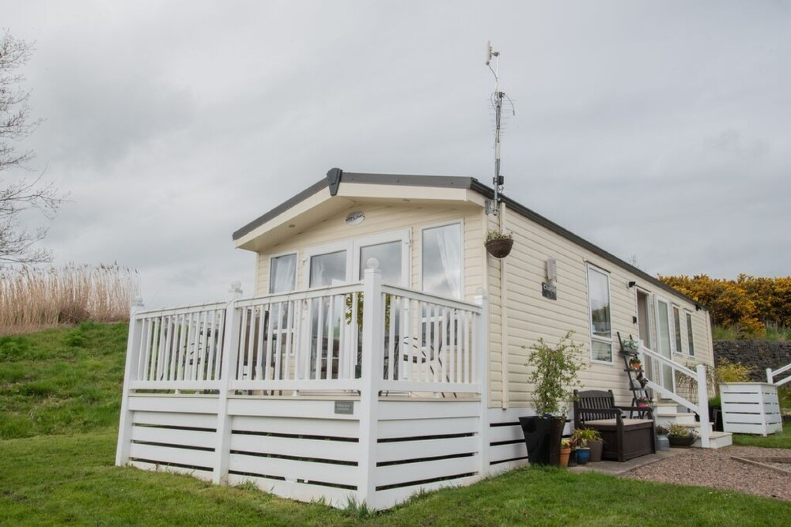 Impeccable 2-bed Caravan in Morpeth - Willow Burn