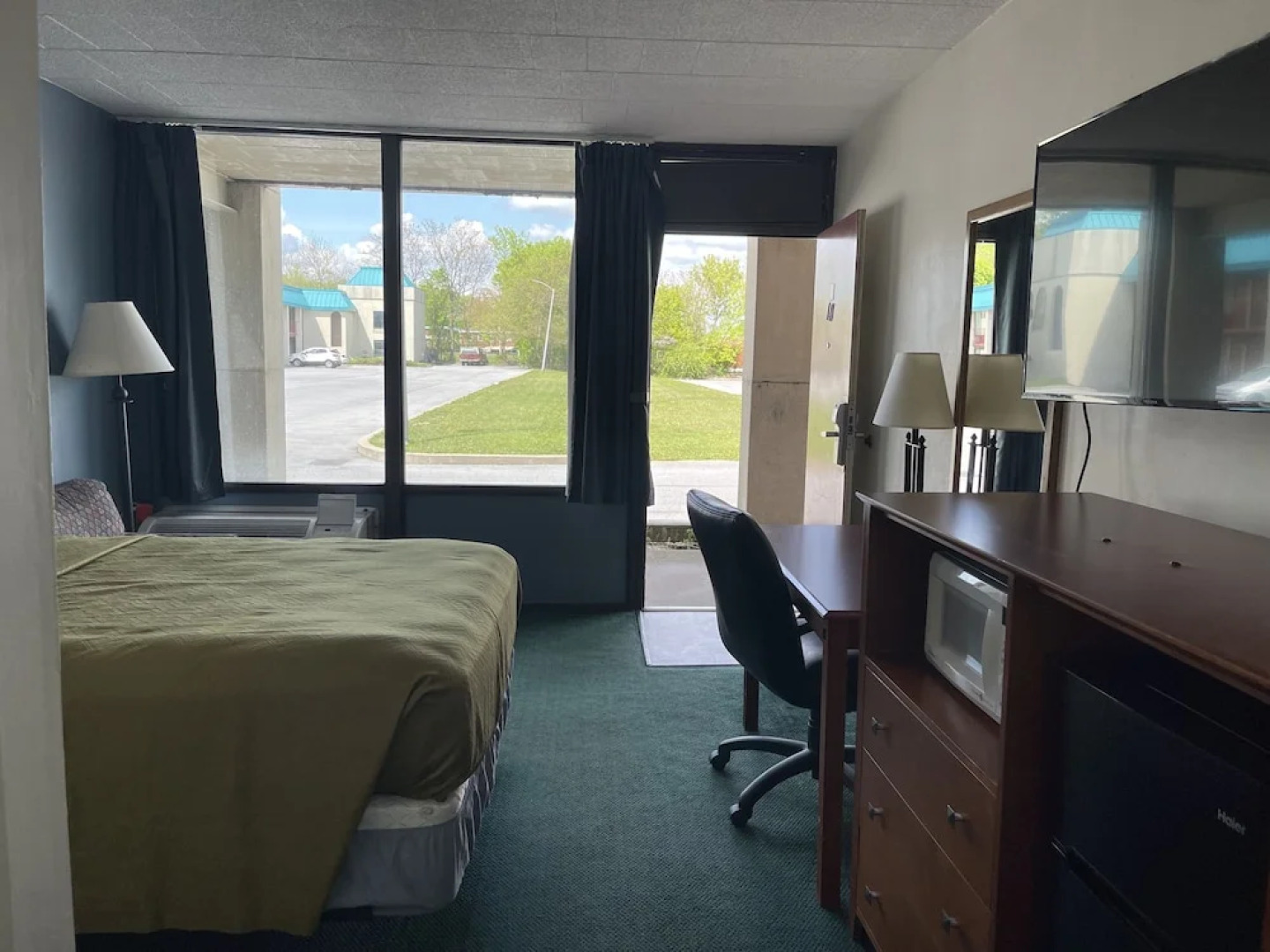 Horseshoe Curve Lodge