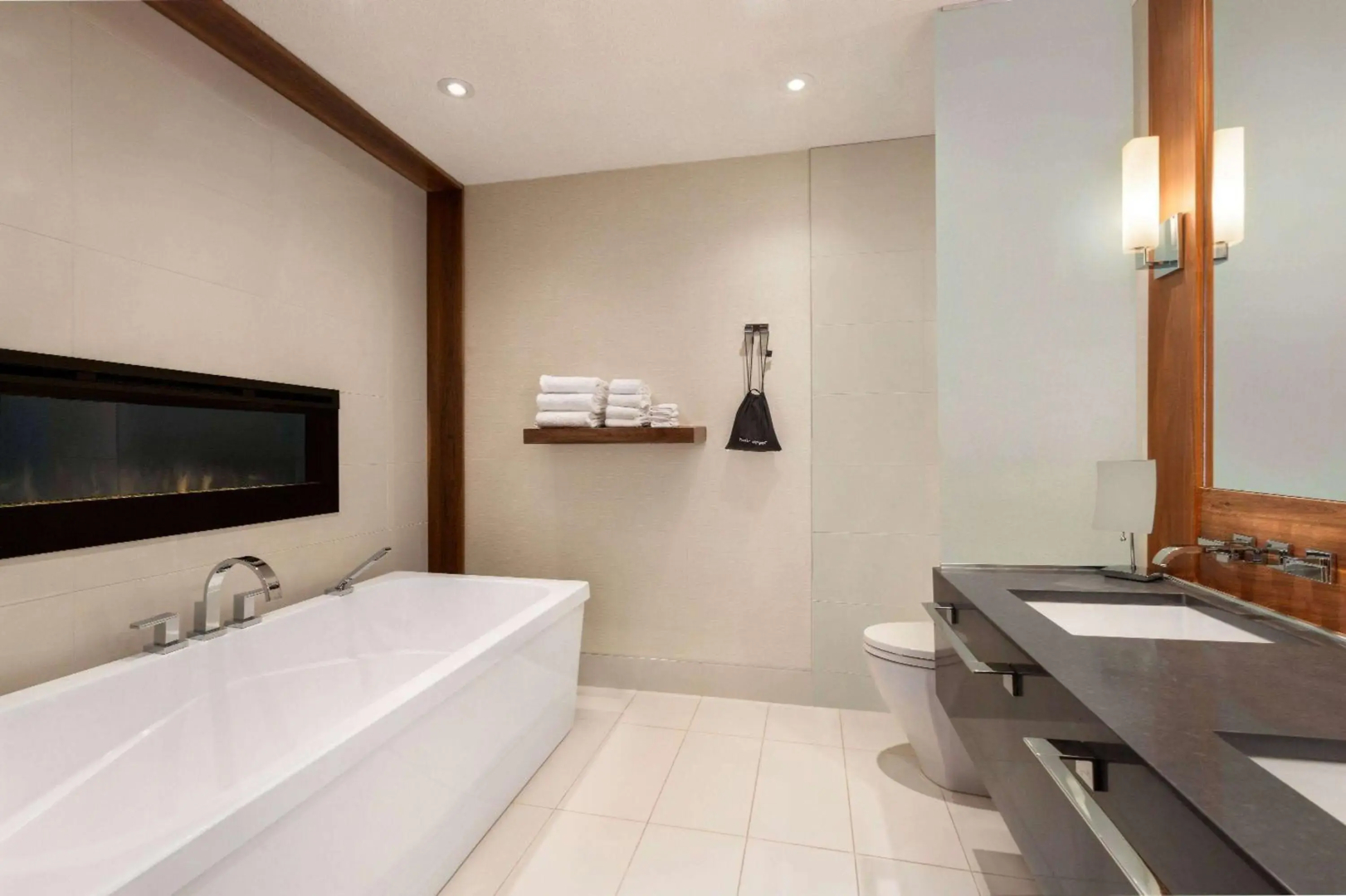 Atlantic Host Hotel, Trademark Collection by Wyndham
