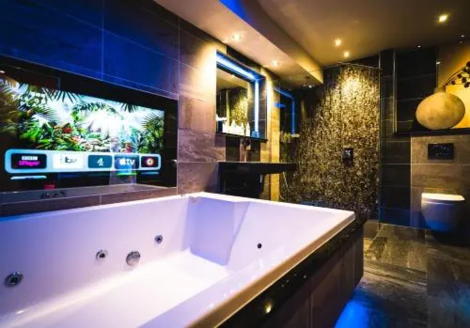 Church Suites by The Cranleigh Boutique