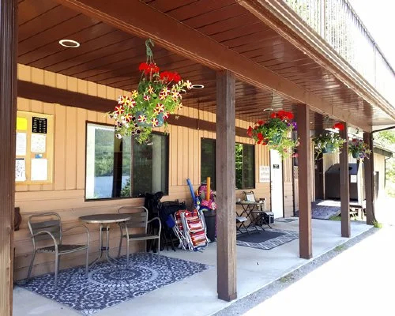 Vacation Internationale St Ives On Shuswap, St Ives, Canada