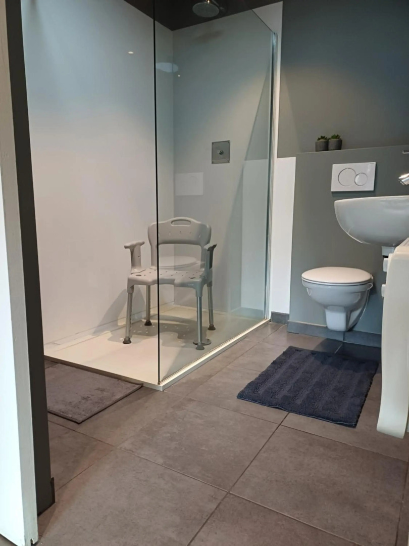 Het Oplaadpunt: bed, bike, hike, 8-12 p.