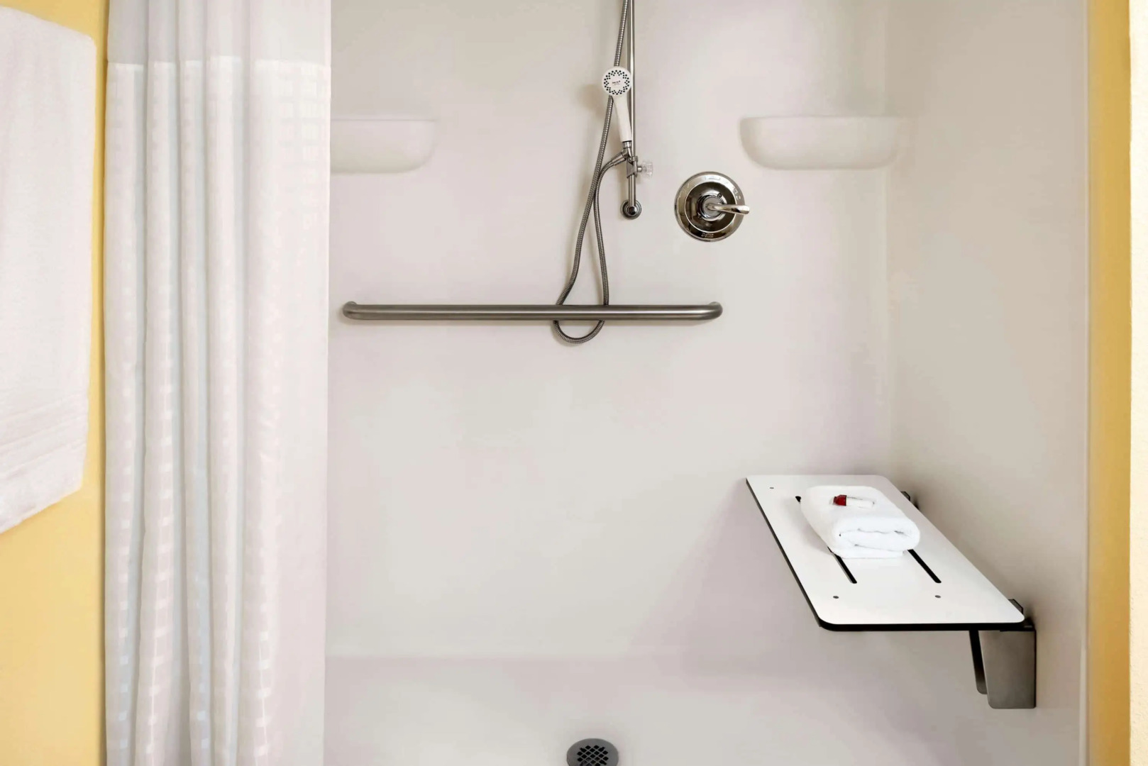 Super 8 by Wyndham Des Moines