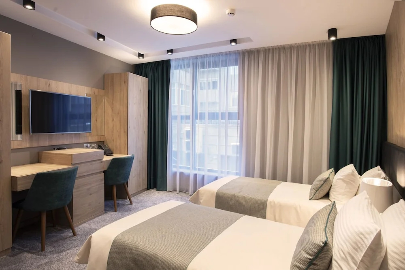 Family Hotel Business Club