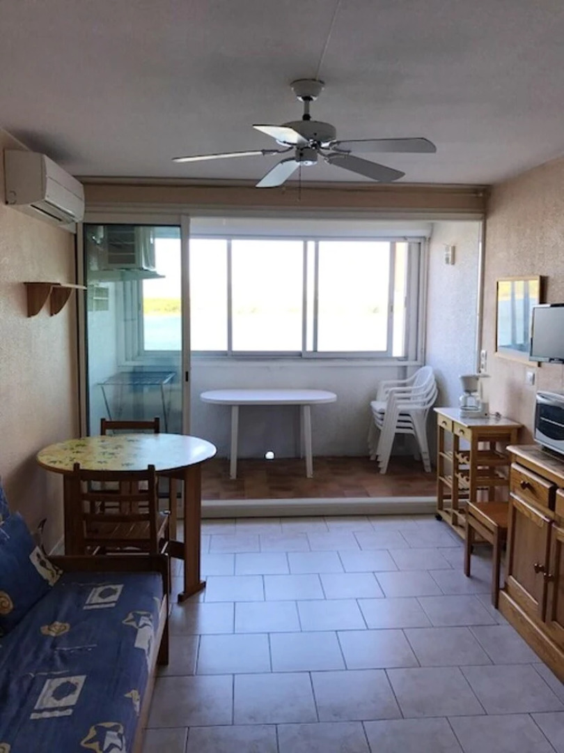 Apartment With one Bedroom in Leucate, With Wonderful sea View and Furnished Balcony - 500 m From the Beach