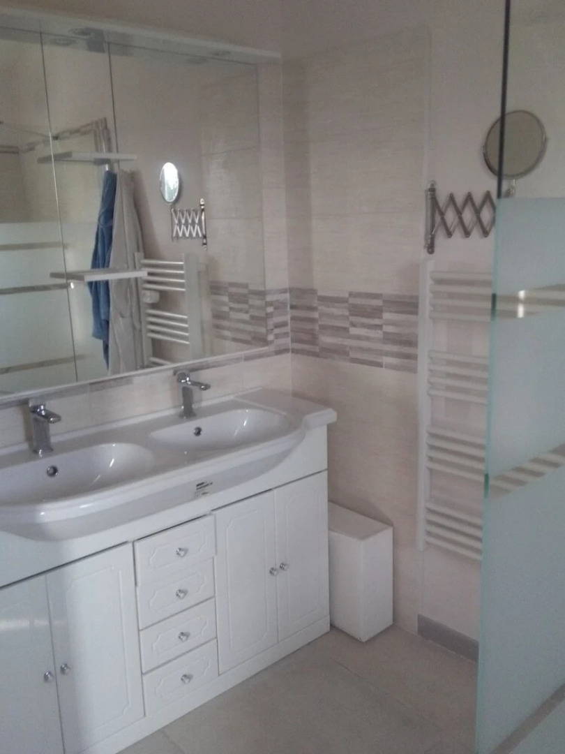 House With 3 Bedrooms in Maillane, With Pool Access, Enclosed Garden a