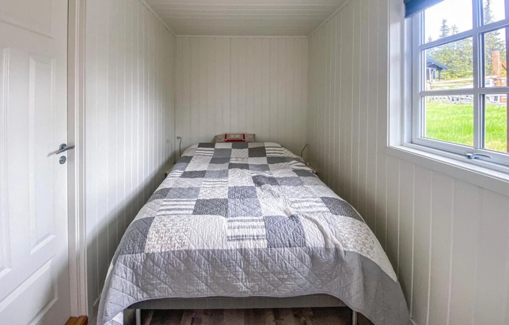 Beautiful Home in Lillehammer With Sauna, Wifi and 5 Bedrooms