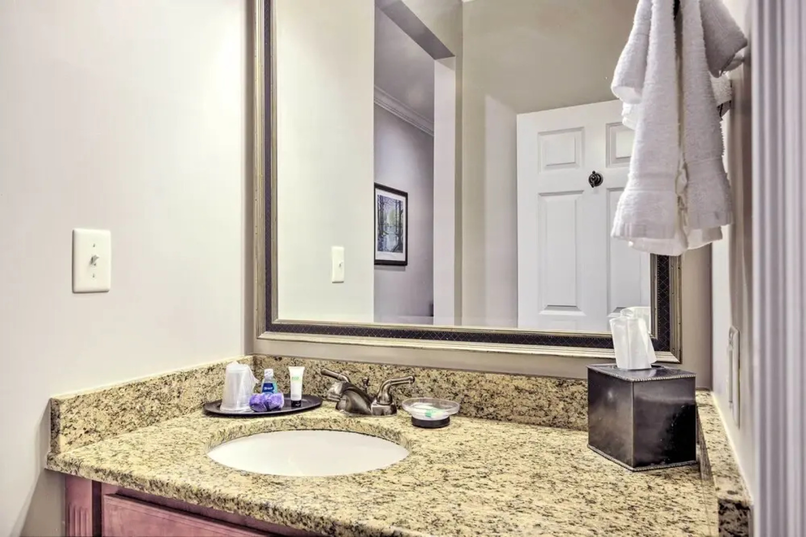 Resort-style Condo on Golf Course w/ Private Pool!