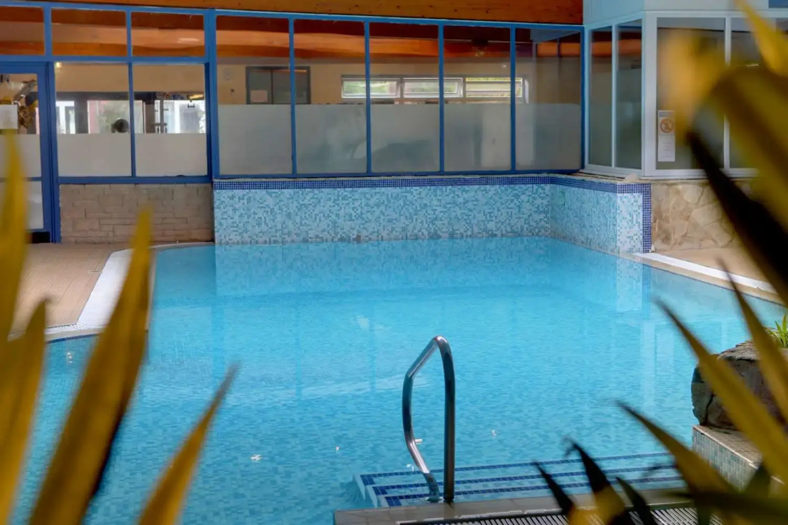 Parkmore Hotel & Leisure Club