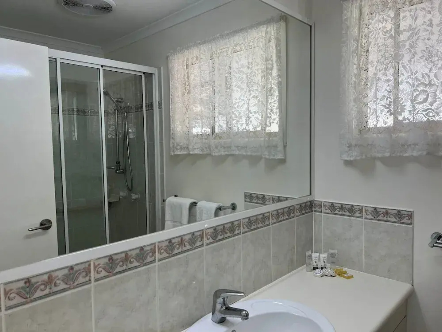 Crows Nest Tourist Park