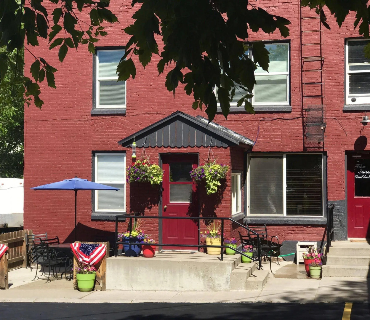 Lava Hot Springs Suites