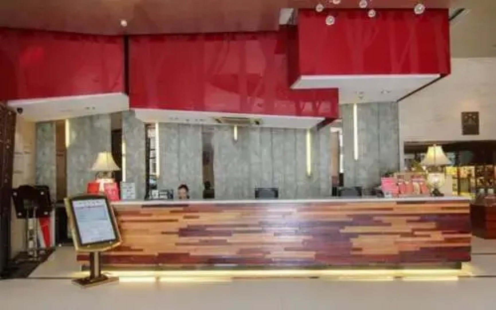 Shiweitian Holiday Hotel