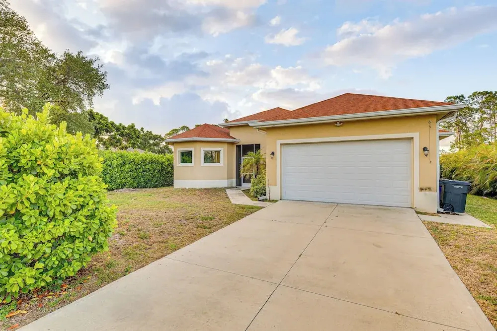 Pet-friendly Home w/ Fenced Yard in Fort Myers!
