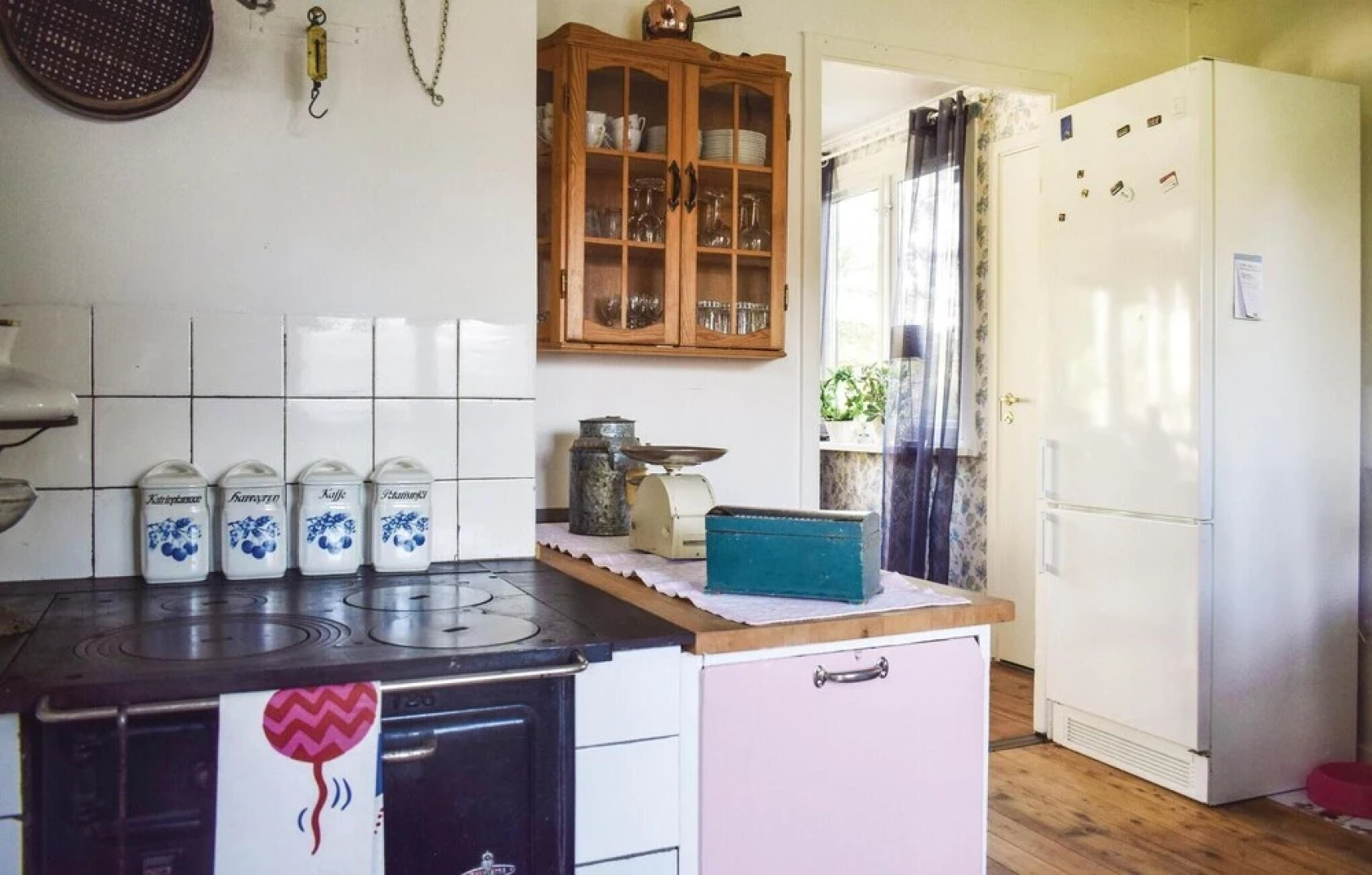 Amazing Home in Ullared With 2 Bedrooms and Wifi