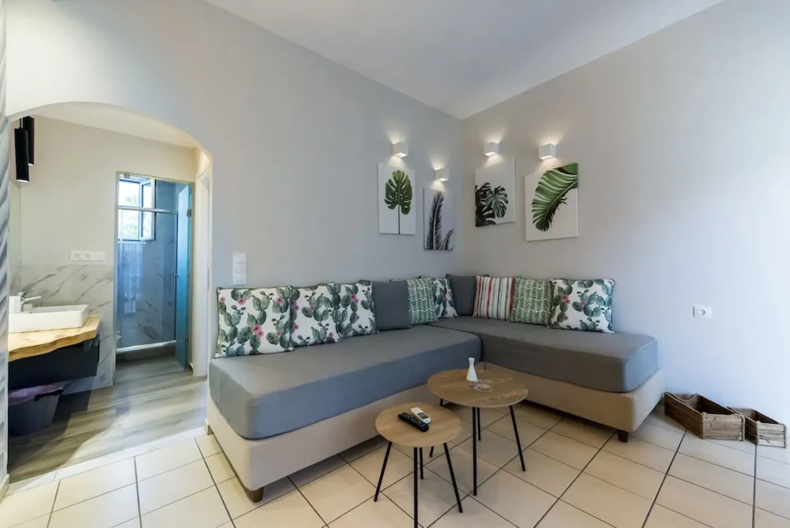 Superior Suite on the Beach - Breakfast Included