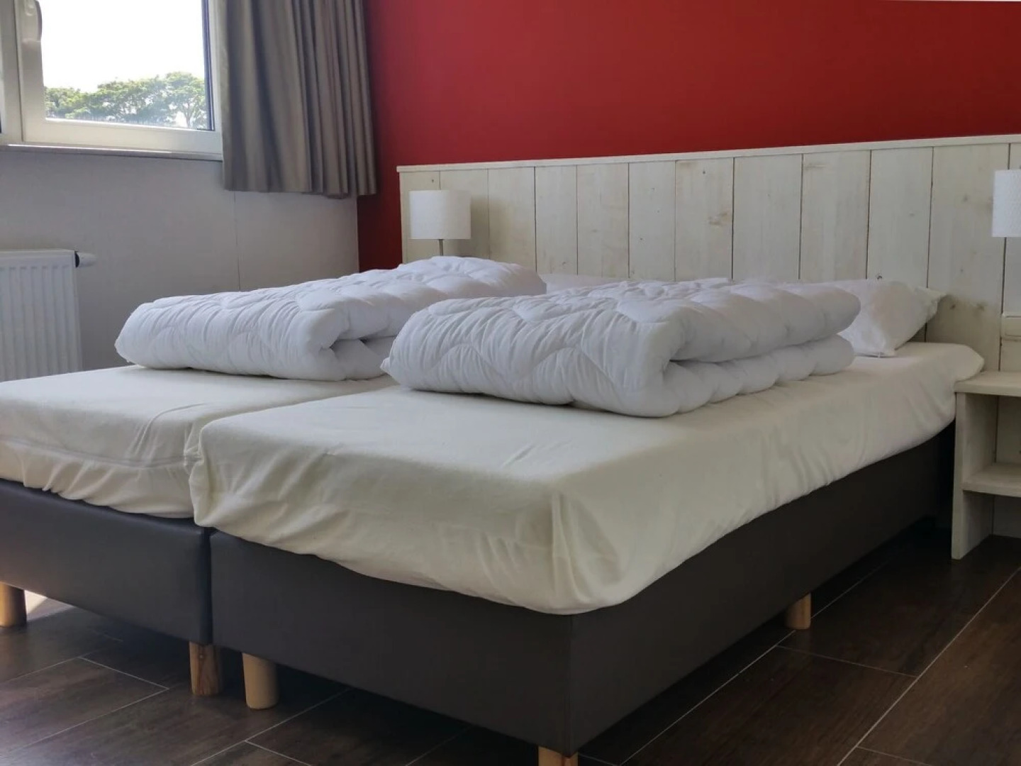 Beautiful group accommodation with facilities near the sea