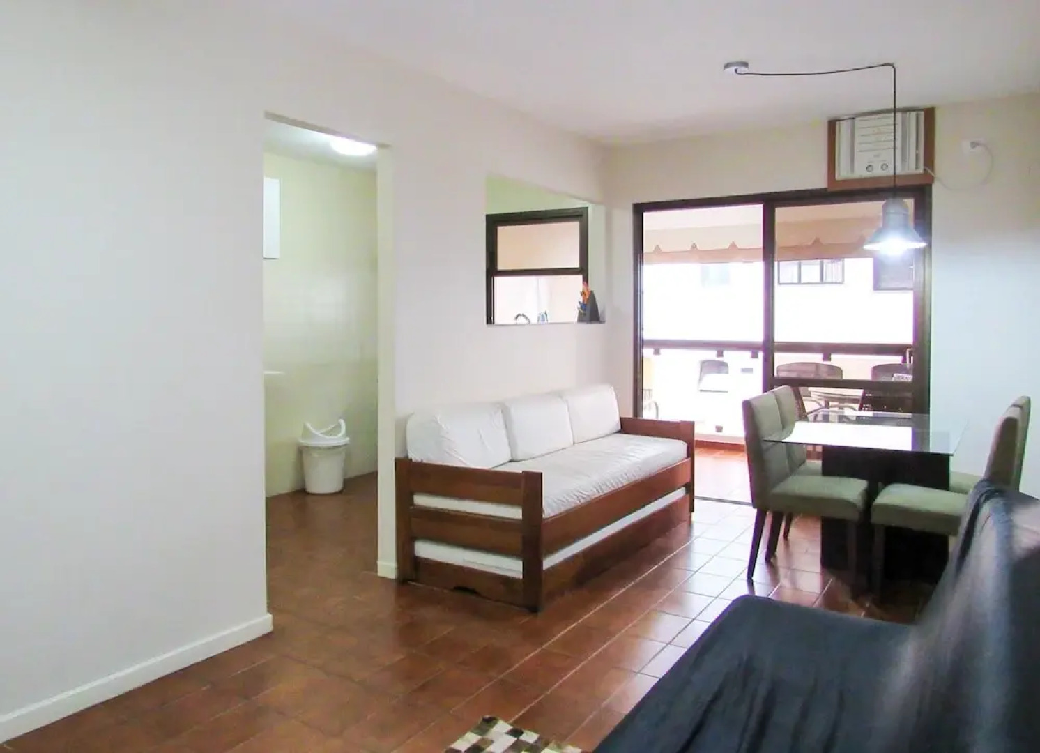 Timo Apto a 200m - Praia das Pitangueiras Guaruj