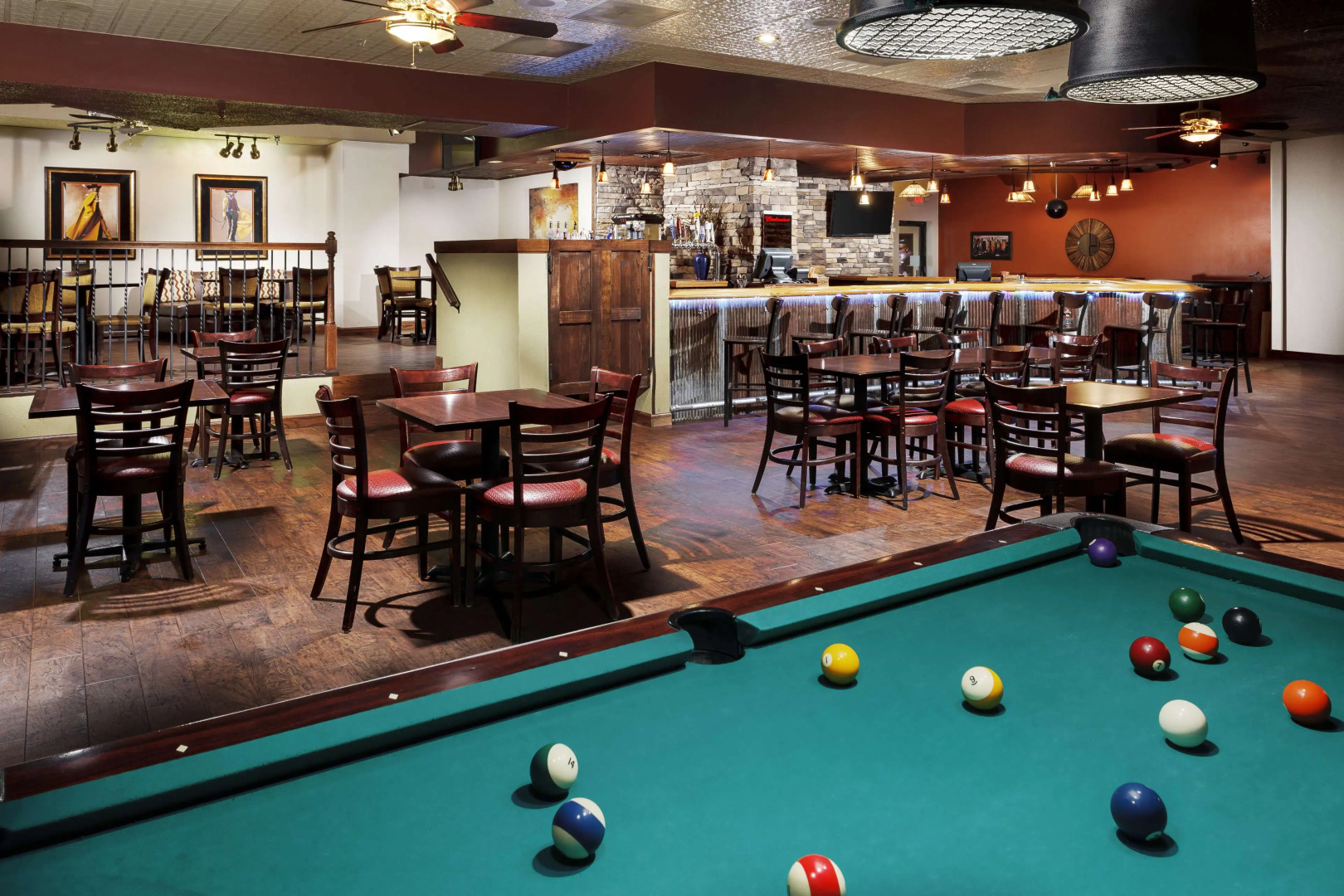 Roosevelt Grand Dakota, SureStay Collection by Best Western