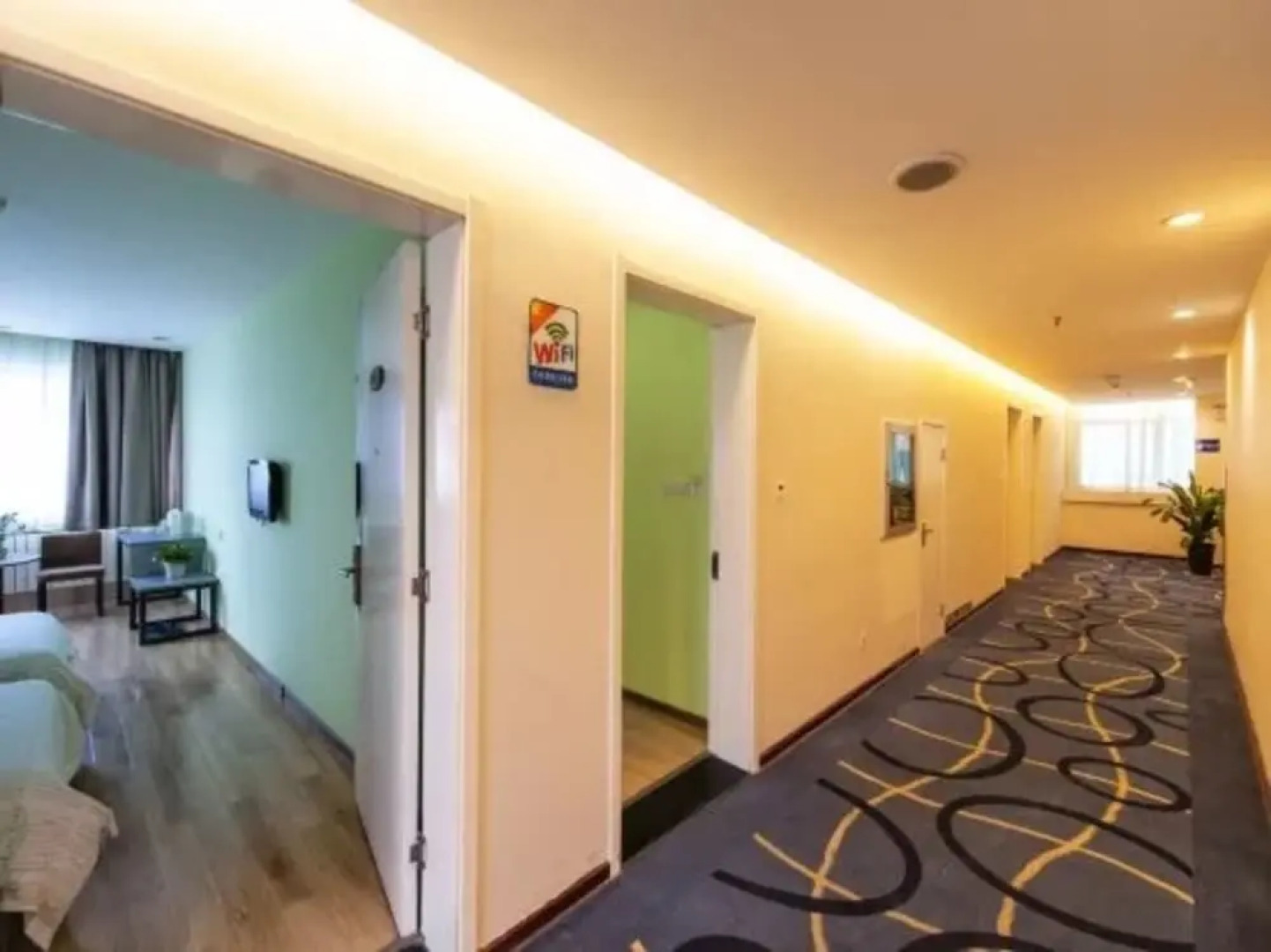 Luoyang Aviation E-Home Inn