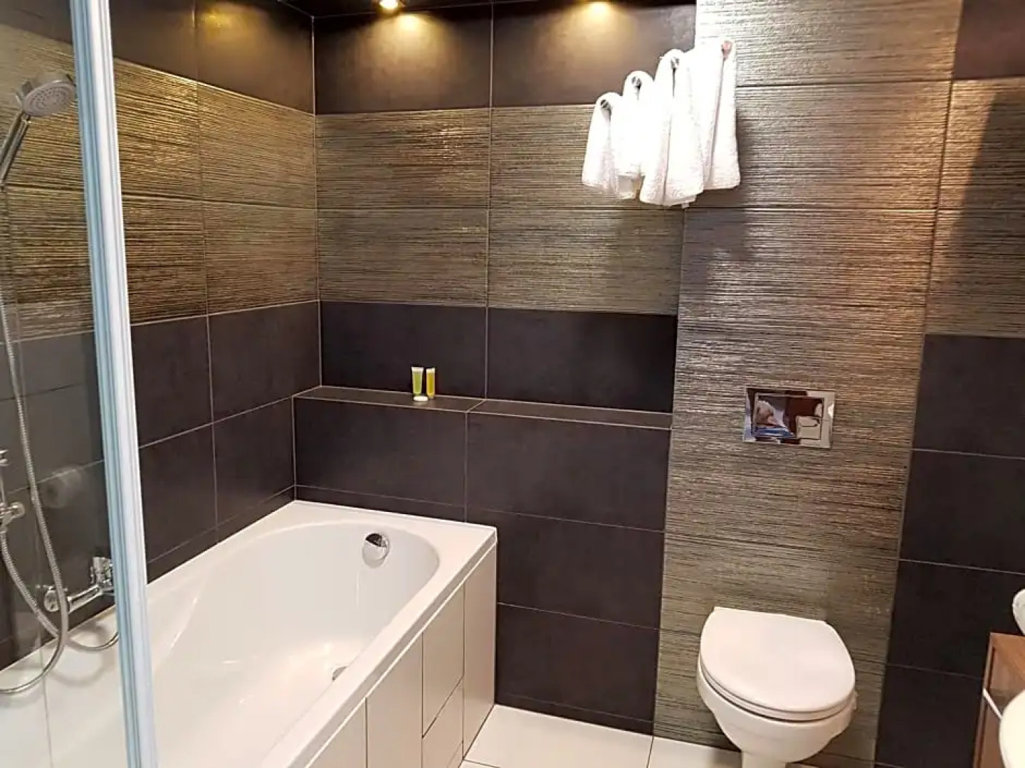 Pod Kominem Pokoje i Apartamenty