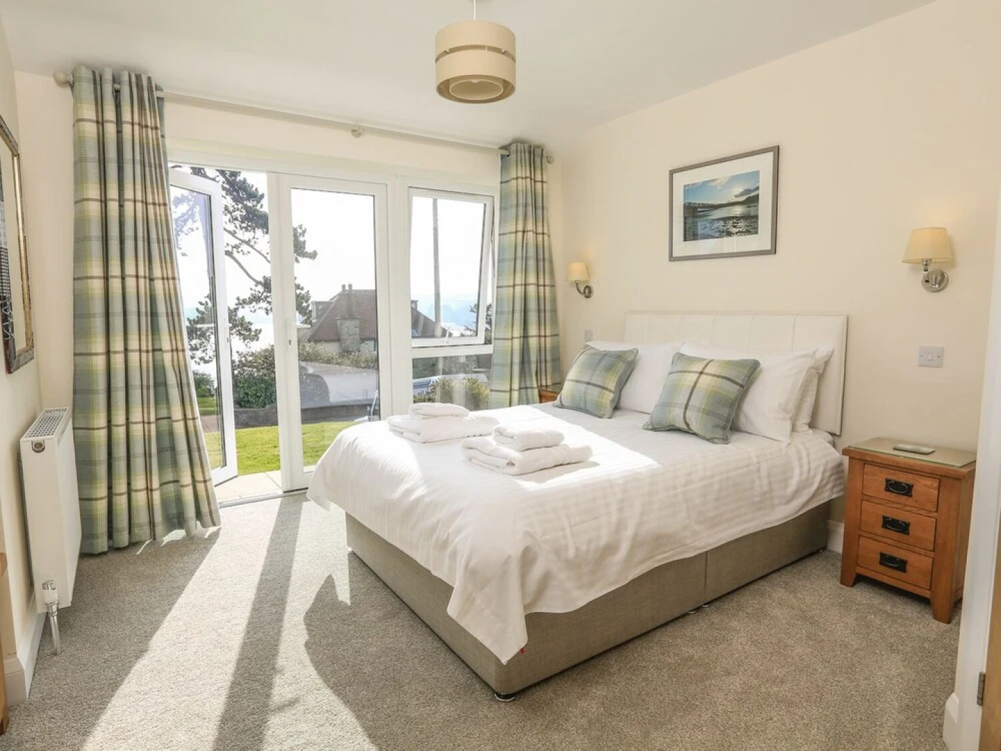 Blue Haze, 49 Embankment