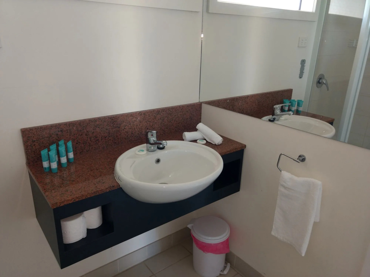 Diamond Island Resort & Penguin viewing